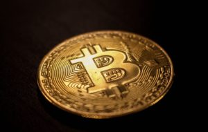 mai bine să investești în futures bitcoin sau bitcoin în sine